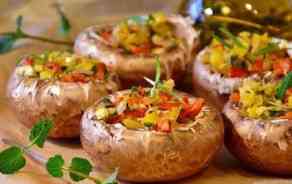 Champignons farcis aux légumes À réaliser pour 4 personnes