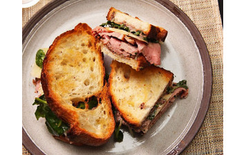 Pineapple beef sandwich